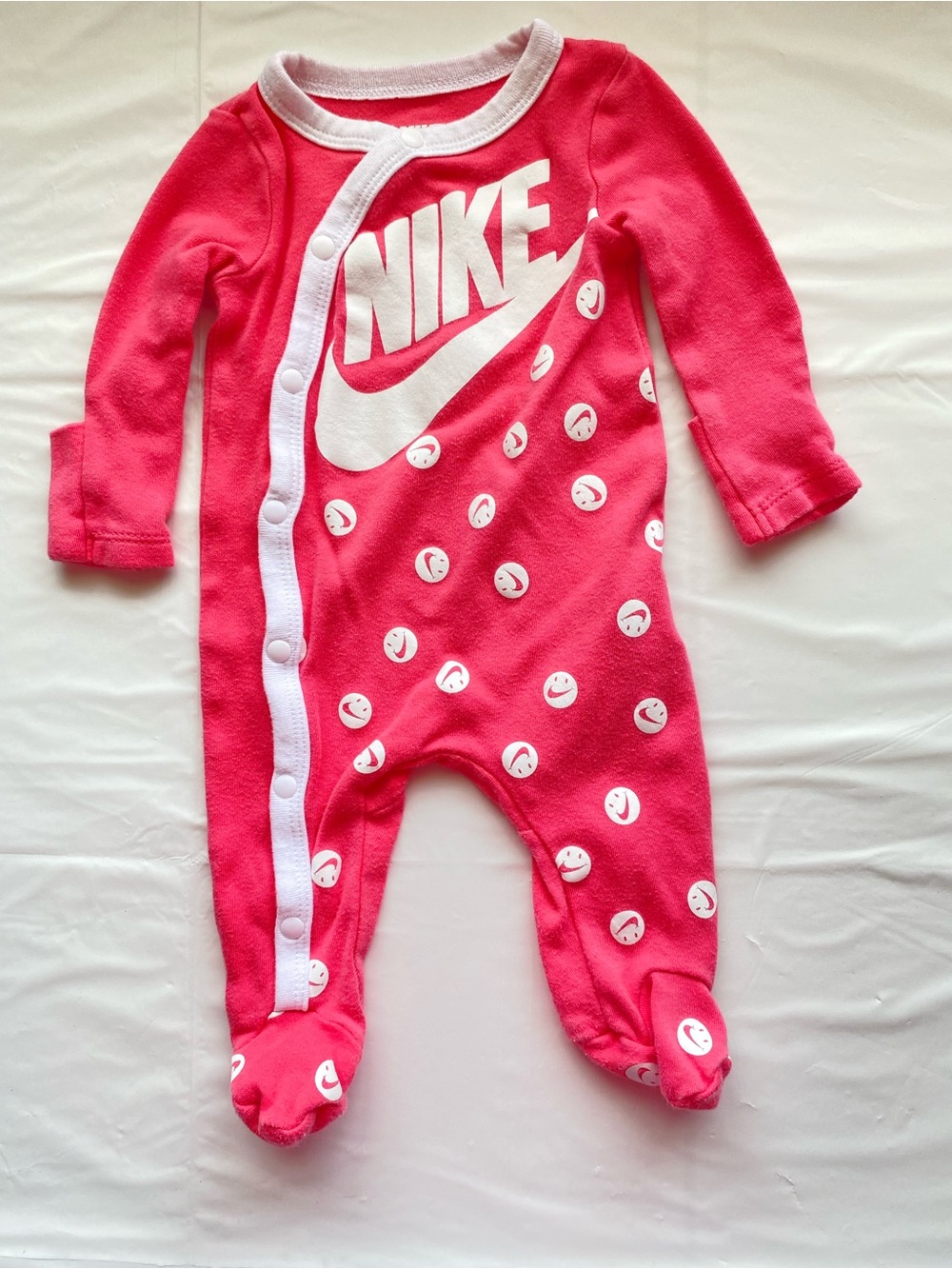 Nike Baby Girl Smiley Swoosh Footed Sleep & Play Pajamas Coverall Pink NB